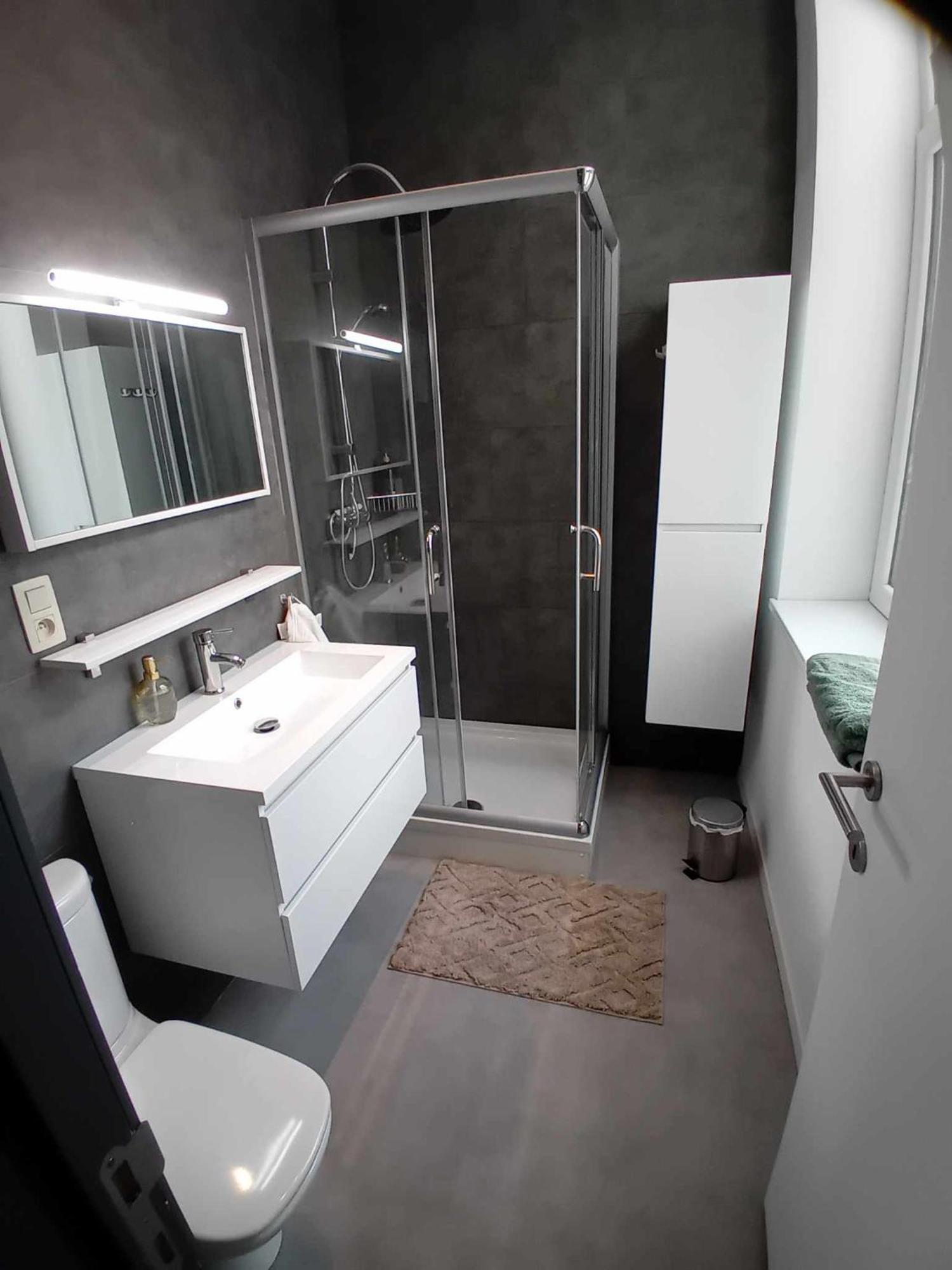 Leuze Escale Hotel Екстериор снимка