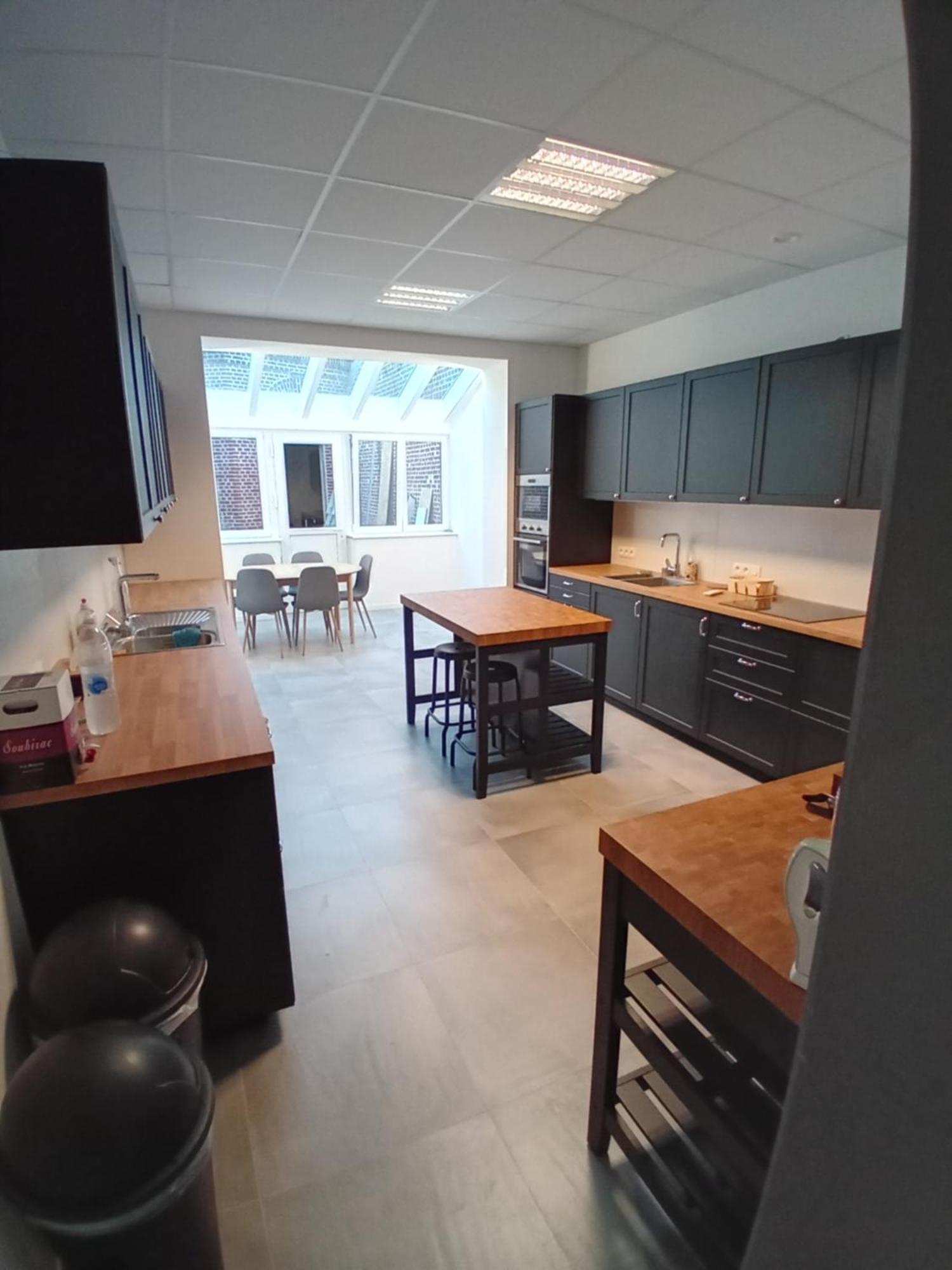 Leuze Escale Hotel Екстериор снимка
